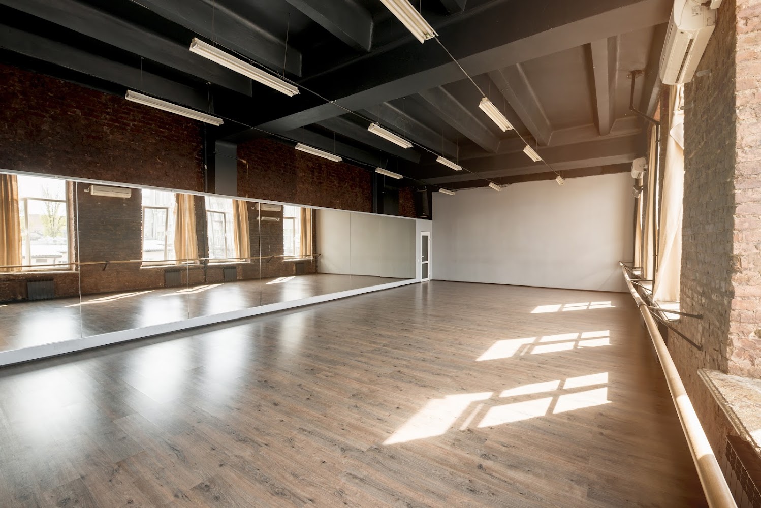 R B Dance Academy