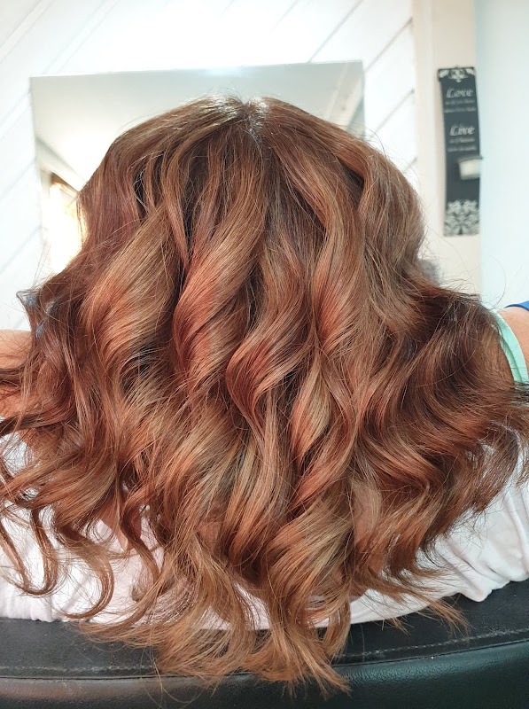 SOS Hair Beauty & Tan photo 1