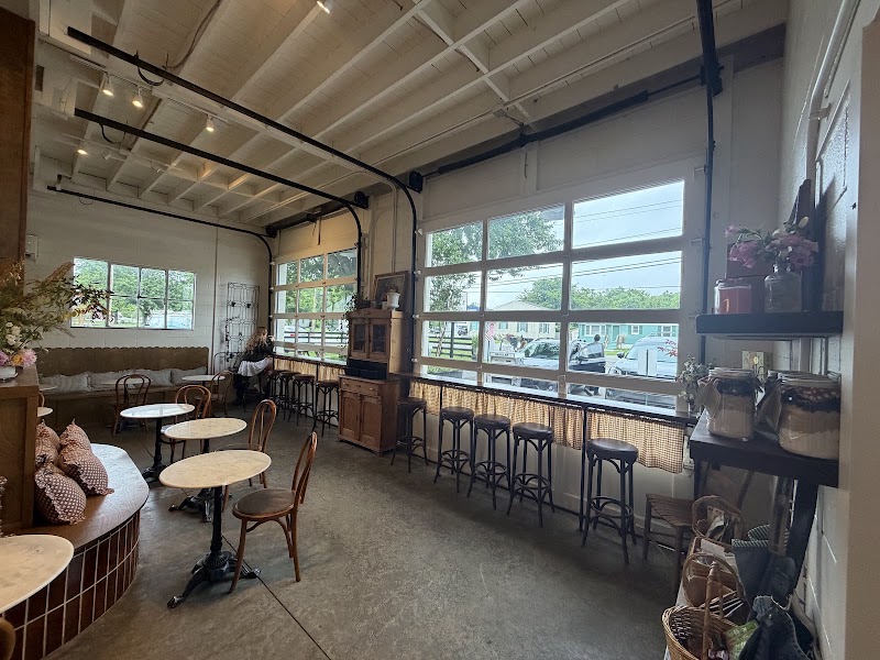 Hank's Coffee Station - Franklin photo 3