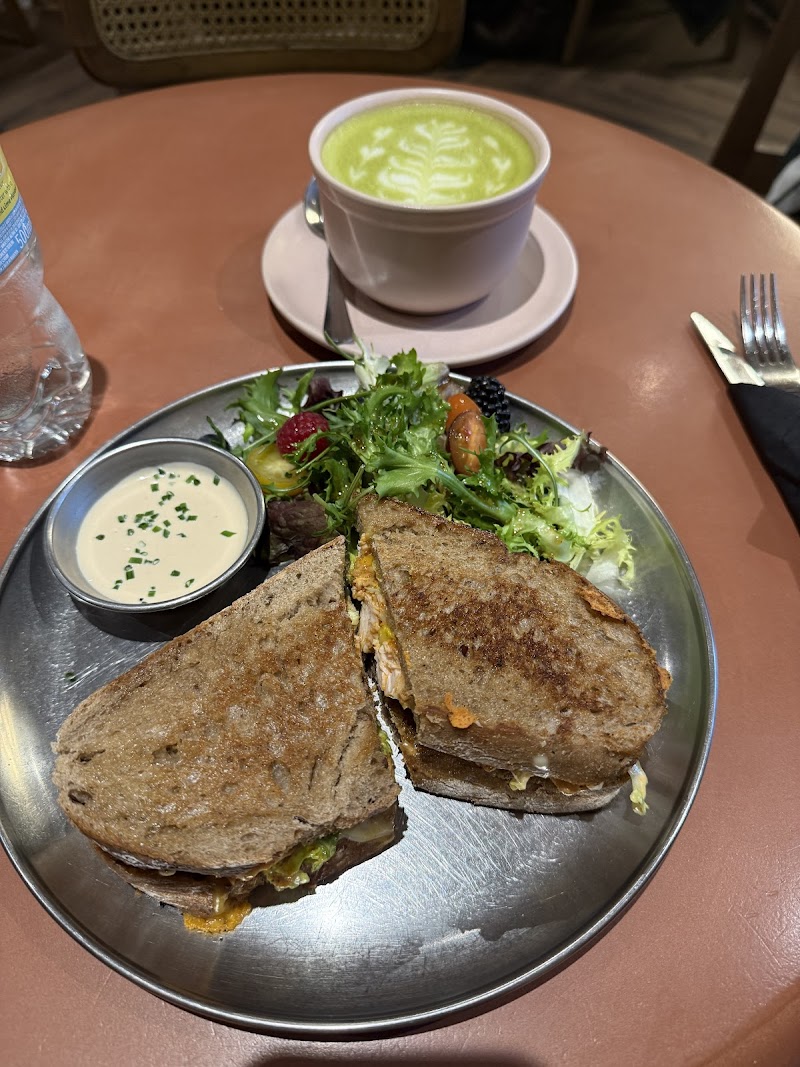 Cliff Brussels photo 3