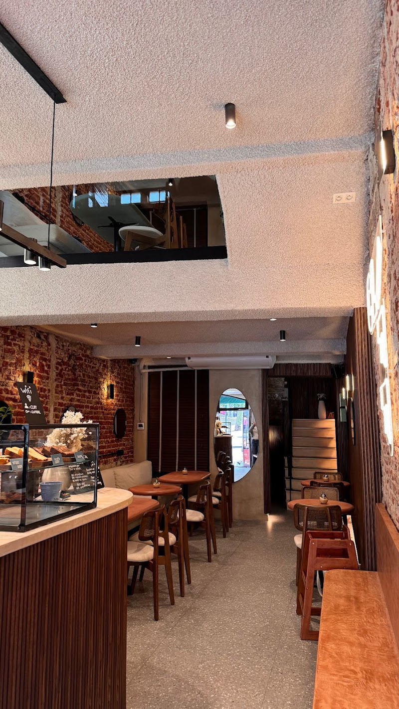 Cliff Brussels photo 1