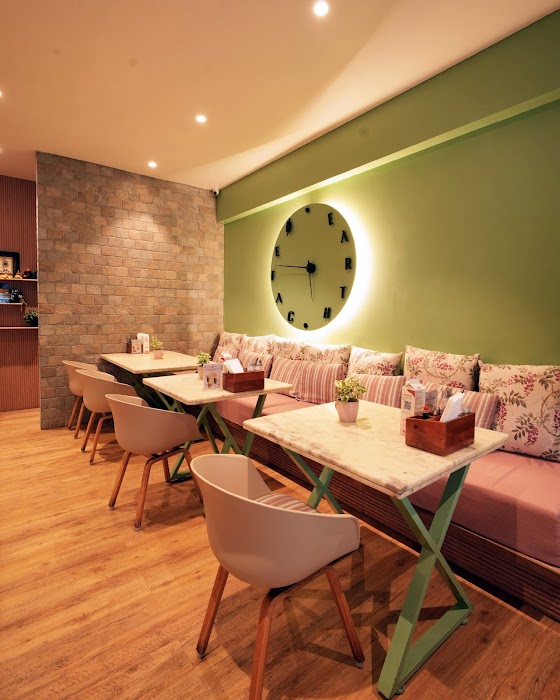 Earth Cafe @ Waterfield fotoğraf 1