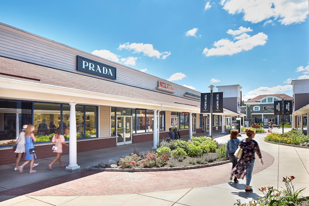 Wrentham Village Premium Outlets fotoğraf 1