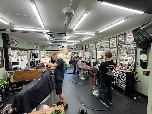 Bensons Barbershop photo 1