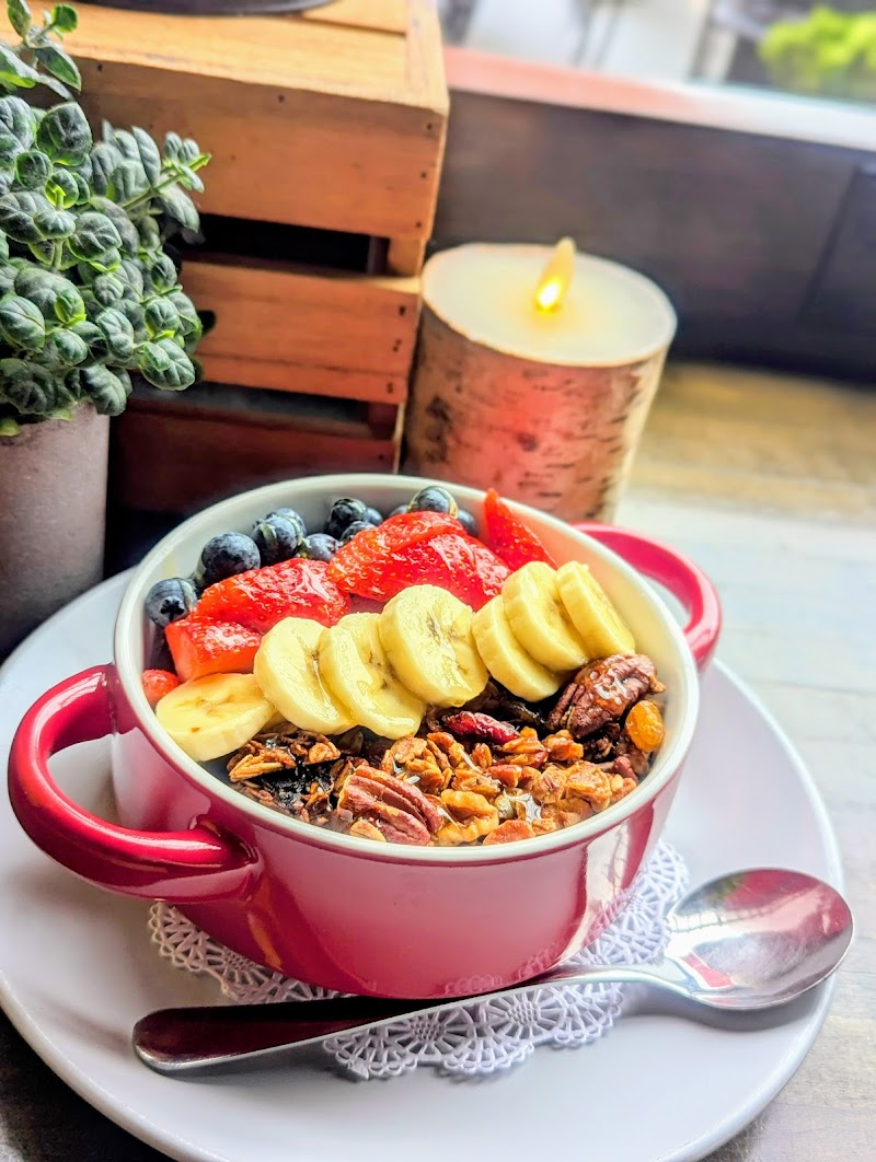 Red Twig Cafe and Bakery photo 2