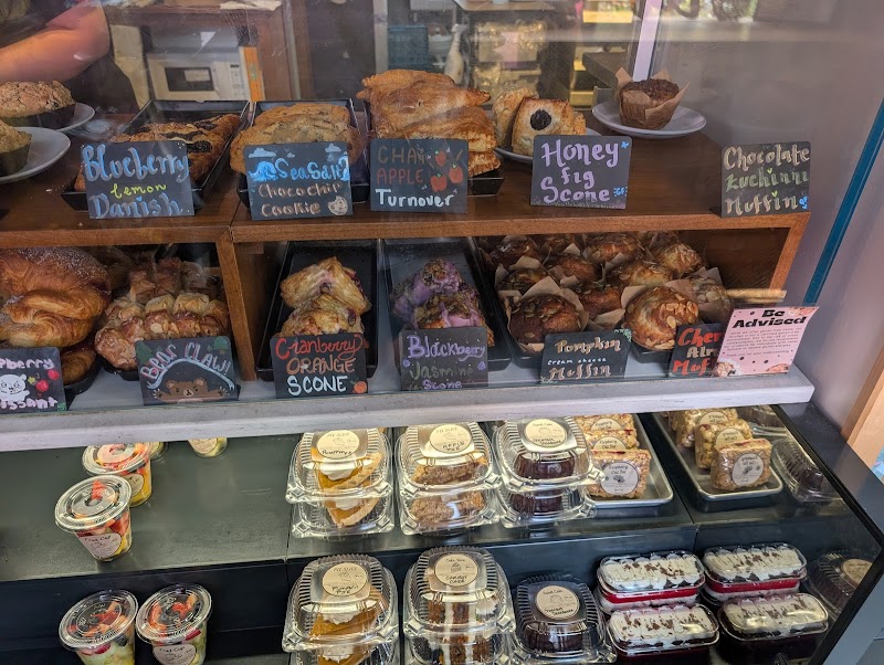 Red Twig Cafe and Bakery photo 4