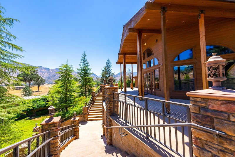 Lodge At Painted Rock