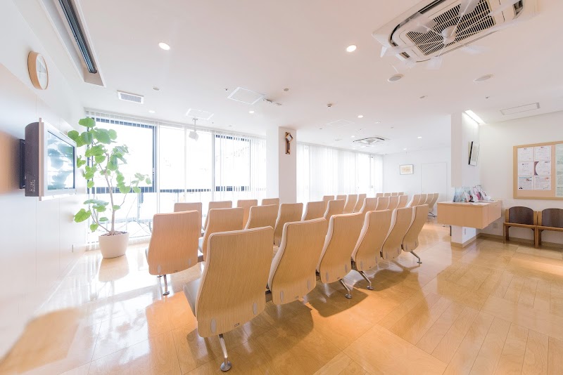 絹谷産婦人科の外観