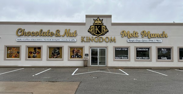 CHOCOLATE AND NUT KINGDOM exterior