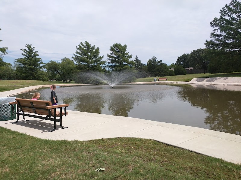 Expressway Village Park photo 2