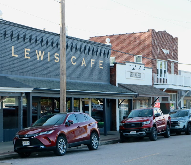 Lewis Cafe photo 3