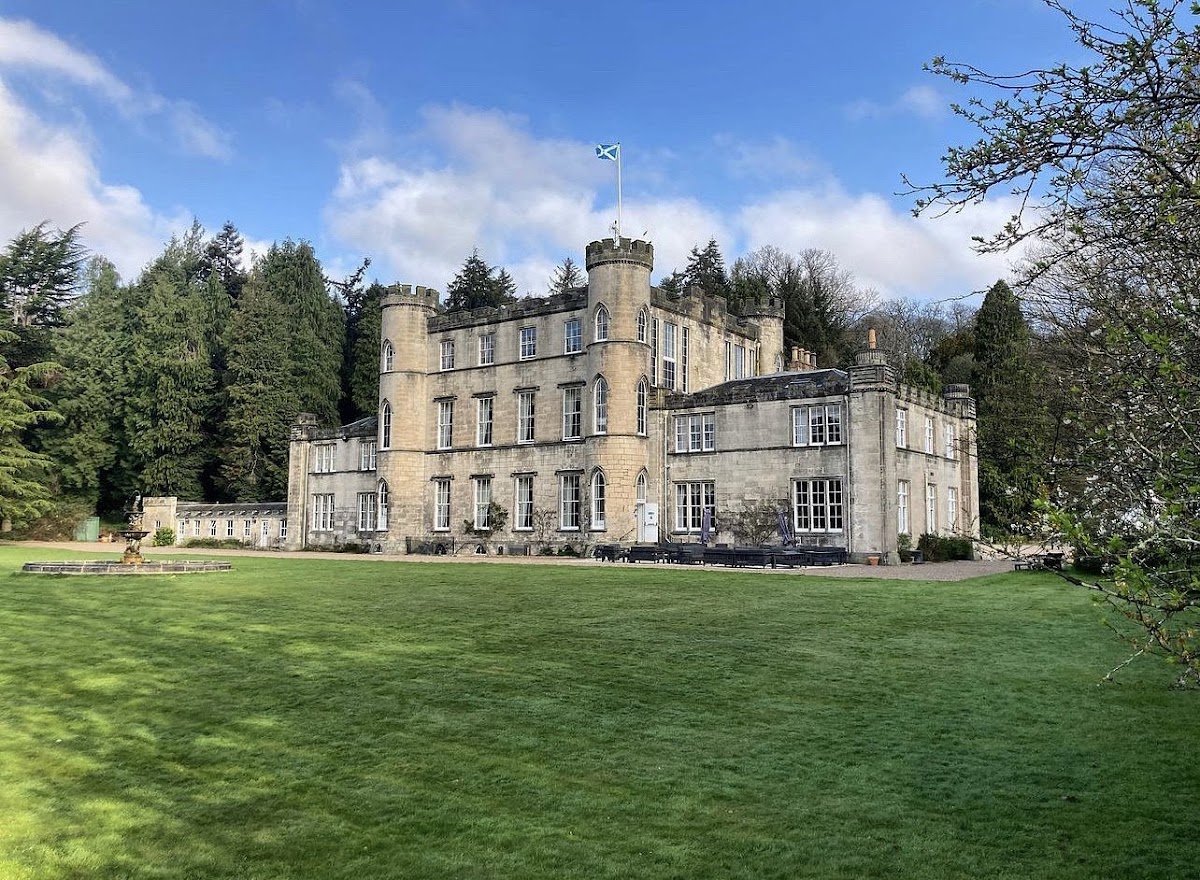 Melville Castle, dog-friendly hotel in Edinburgh