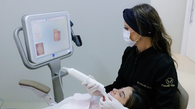 Dra. Priscilla Flores - Ortodontia/ Aparelho Invisível/ Invisalign AP - foto 3