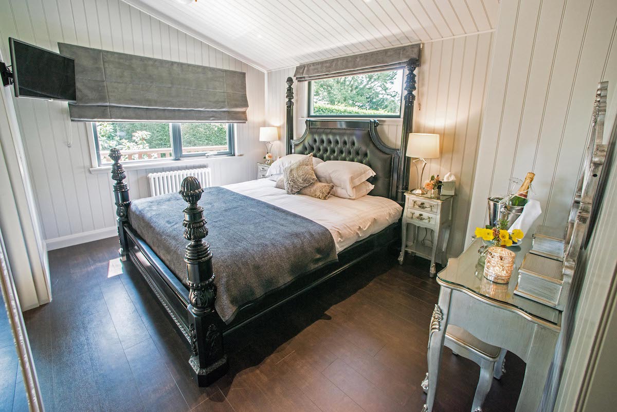Broadoaks Country House, dog-friendly hotel, photo 5