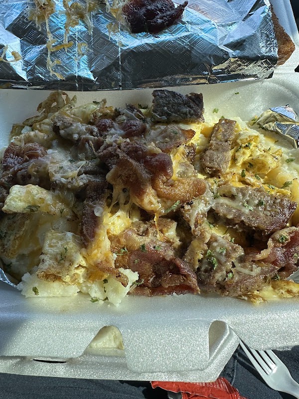 Bar on the Ave photo 4