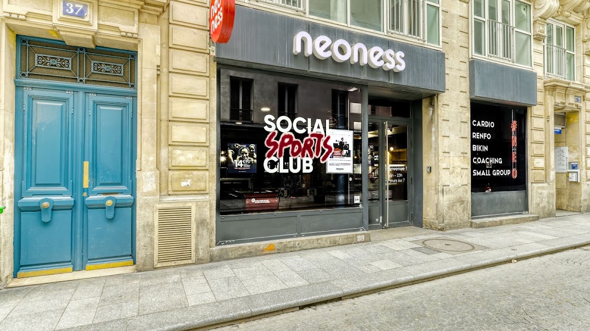 Neoness Paris 2 Châtelet-Montorgueil, vue extérieure