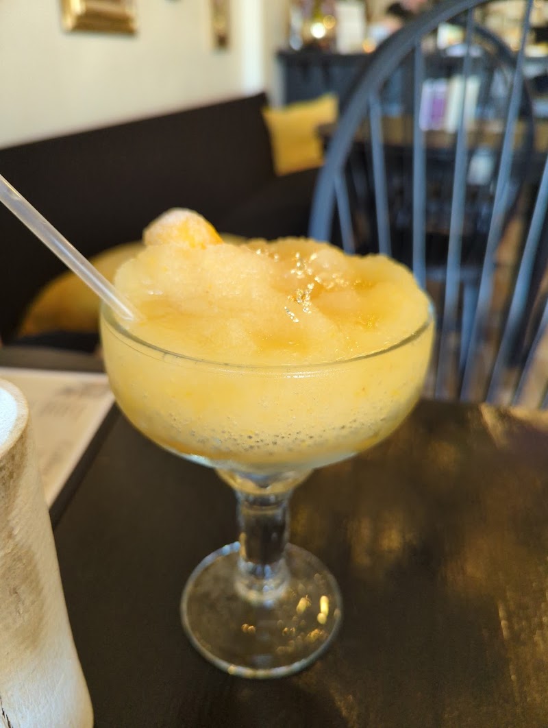 D'z Lounge Coffee & Cocktails photo 4