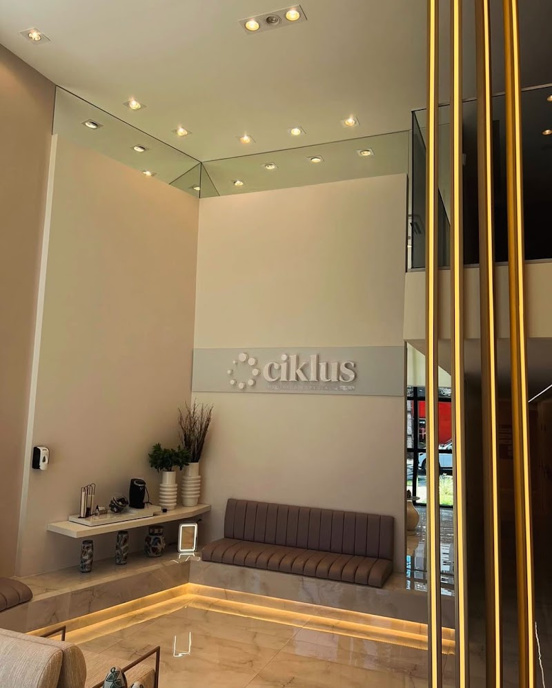 Veiga Odontologia Especializada / Ciklus - foto 4