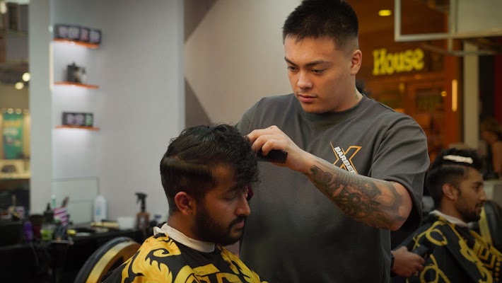 Barber x