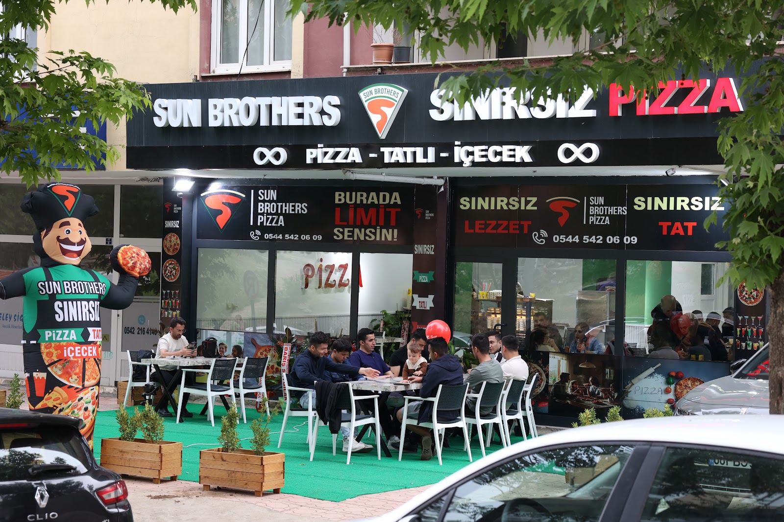 Sun Brothers Sınırsız Pizza Şırnak mekanı