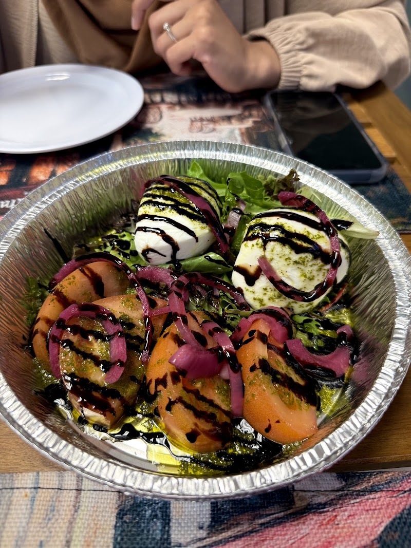 Pietro's Zabiha Halal Pizza & Pasta photo 3