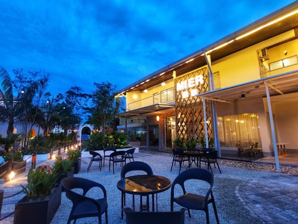 Zenith Cafe & Lounge - Photo 1