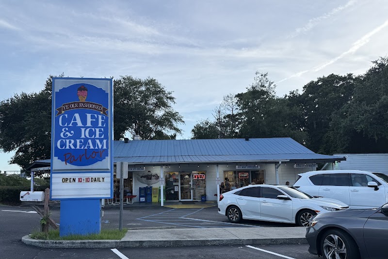 Ye Ole Fashioned Ice Cream & Sandwich Cafe- Mt. Pleasant photo 4