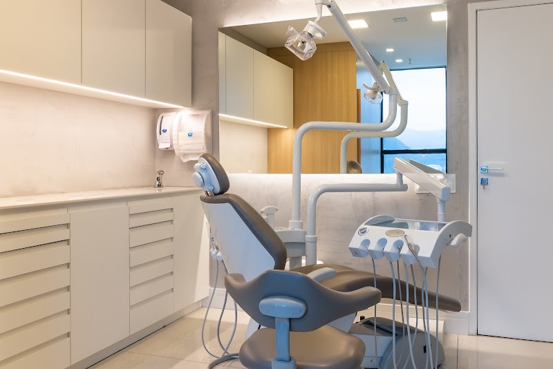 Dr. Ricardo Machado Ortodontia e Ortopedia Facial | Invisalign - Ipanema - foto 2