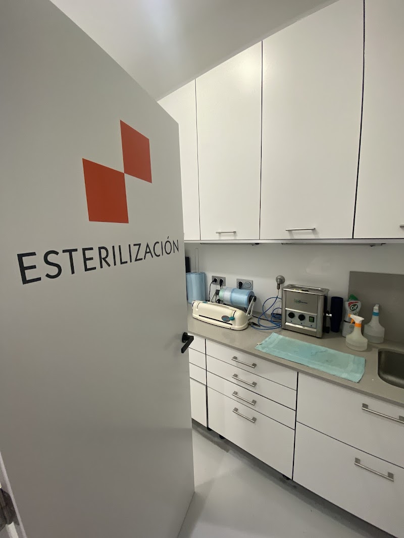 CLÍNICA CARRAJO . Dra Eva Carrajo Iglesias photo 4