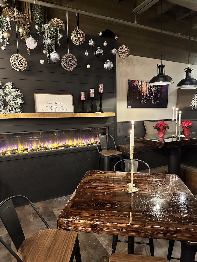 Farmhouse On Main (The Artisan Farmhouse) photo 4