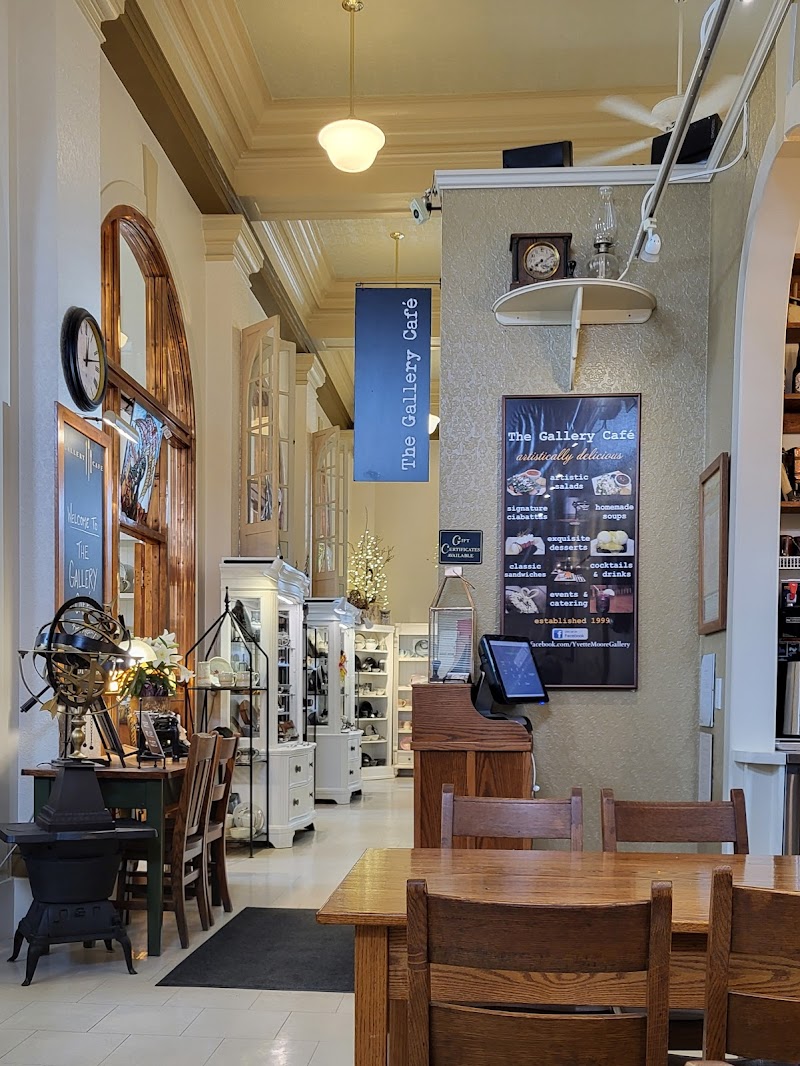 Yvette Moore Gallery photo 4