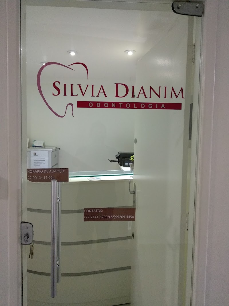 Dra. Silvia Helena Dianim