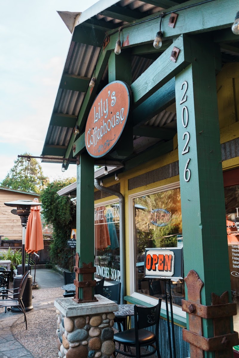 Lily's Coffee House photo 3