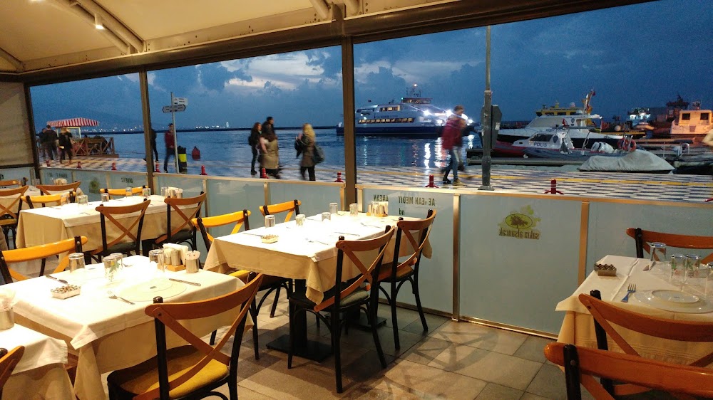 İzmir Sakız Alsancak Restaurant fotoğraf 1