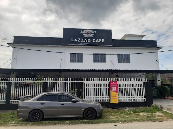 Lazzad Cafe - Photo 1