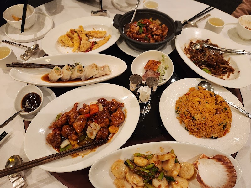 Me Wah Restaurant photo 3