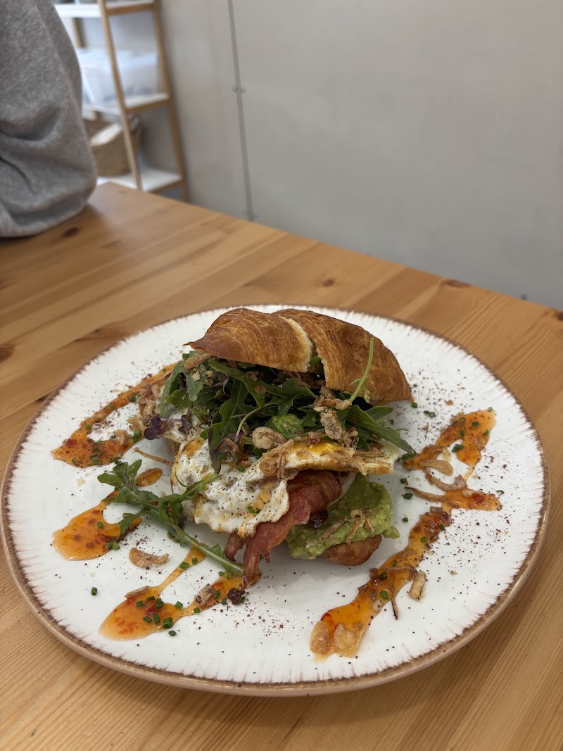 Mad.Good Cafe photo 3