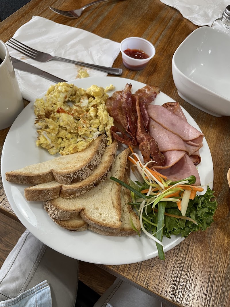 Fresh Roots Cafe photo 2