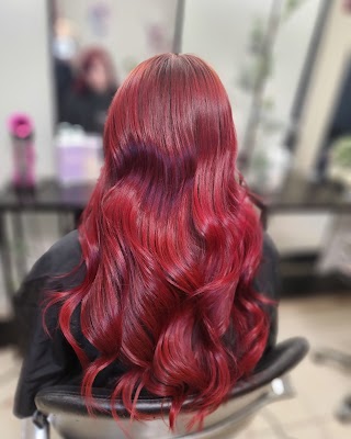 Red Dahlia Hair Designs photo 3