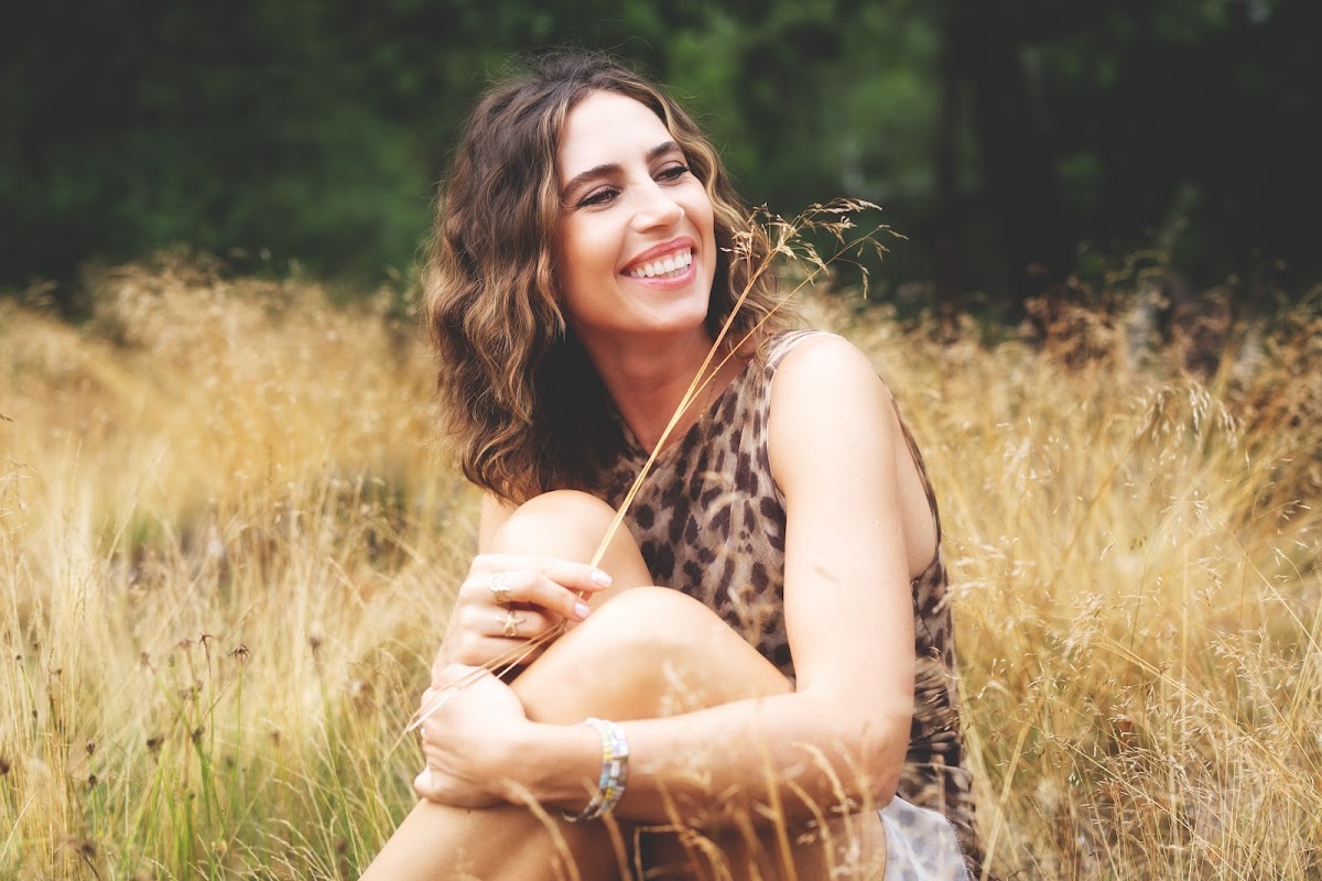 Julie LiT Yoga Teacher | Life Coach | Retreats
