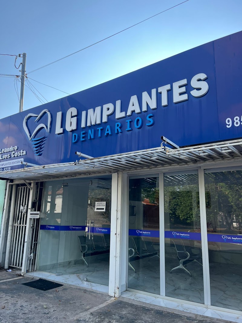 LG Implantes Dentários
