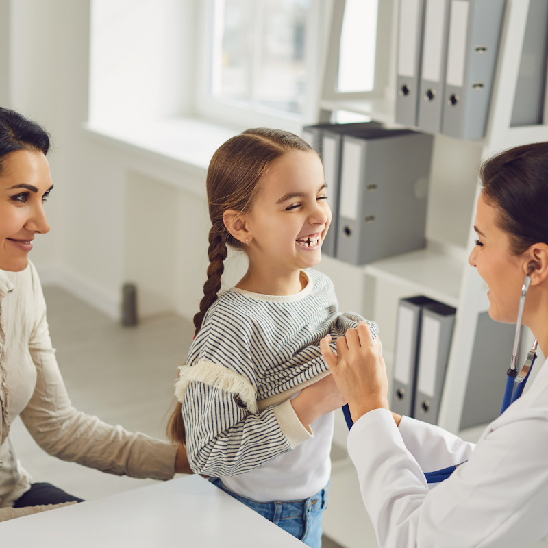 Foto de Dra Sarah Oliveira - Cardiologista Infantil em Joinville