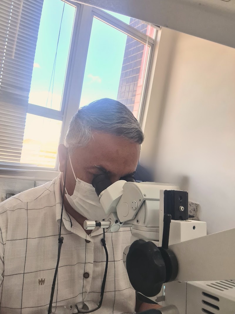 Dr. Claudio Roberto Moreira - Endodontia com Microscopia - foto 2