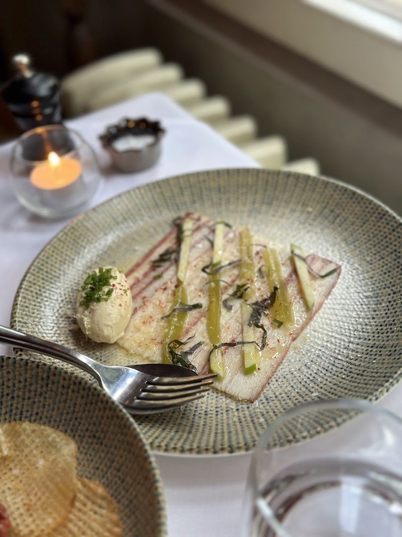 French Saloon photo 7