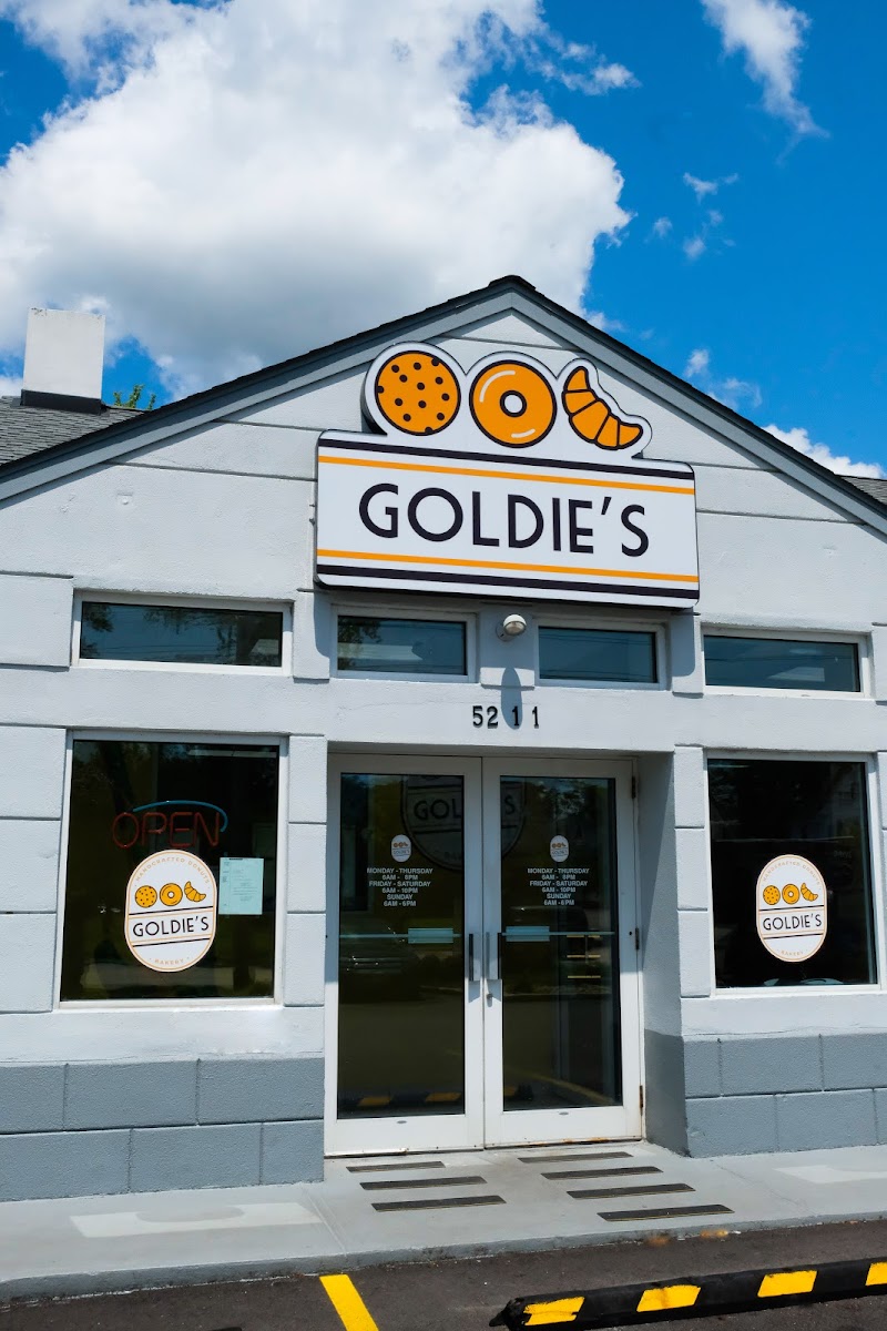 Goldie’s Donuts & Bakery photo 1