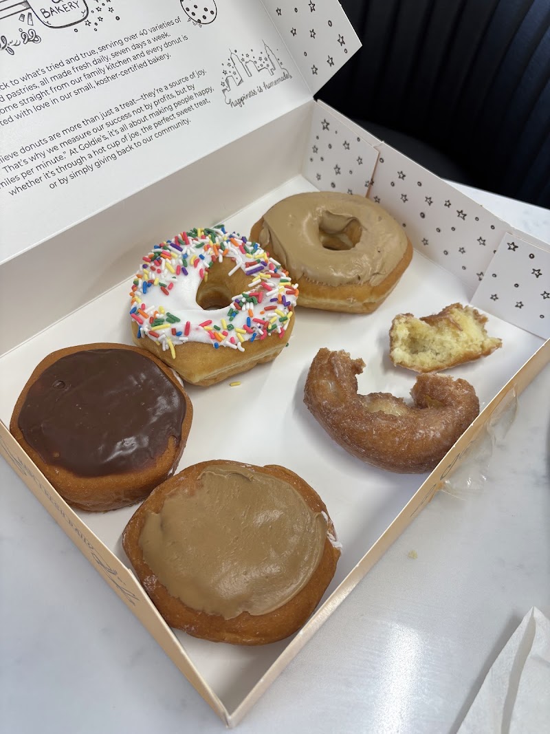 Goldie’s Donuts & Bakery photo 4