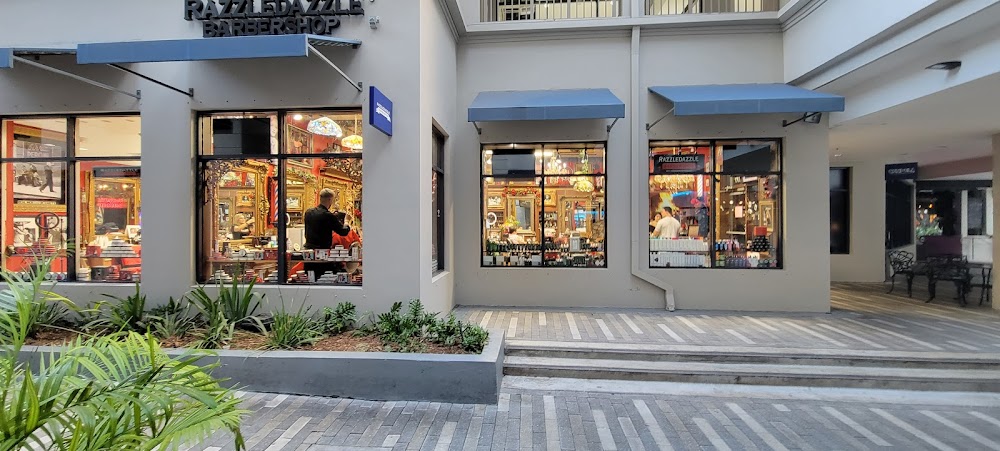 Mary Brickell Village fotoğraf 1