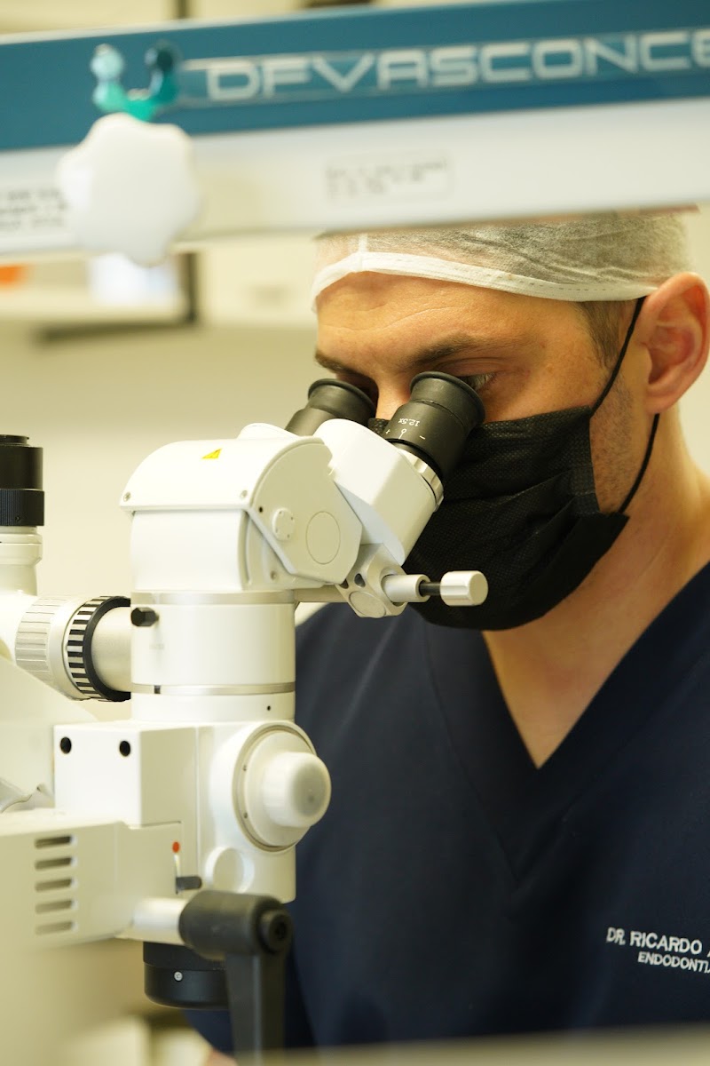Ricardo Abreu - Endodontia Microscópica - foto 2