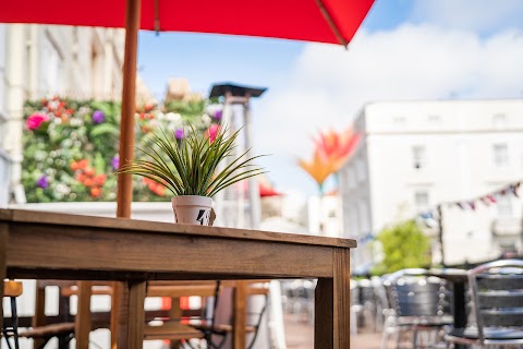 Racks Bar and Kitchen in Clifton, Bristol