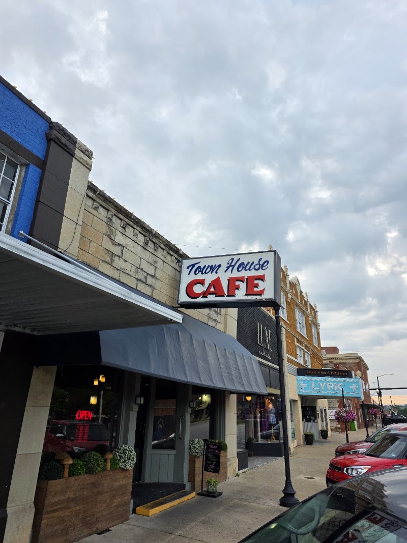 Townhouse Cafe photo 4